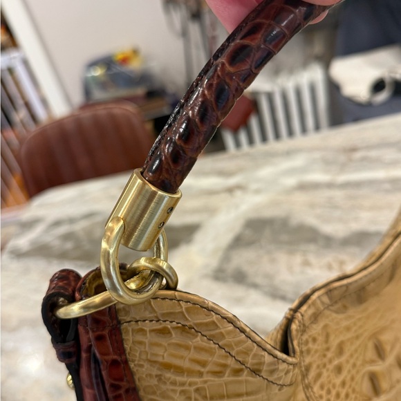 Gorgeouss Excellent condition barely used very large brahmin handbag - Picture 7 of 9